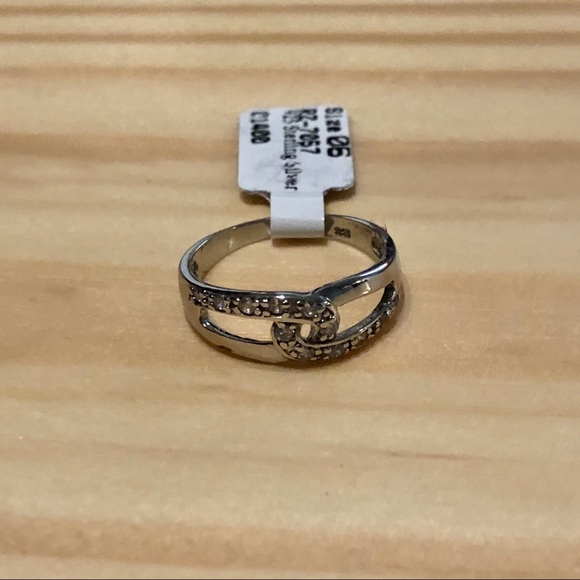 Ring - Picture 3 of 3